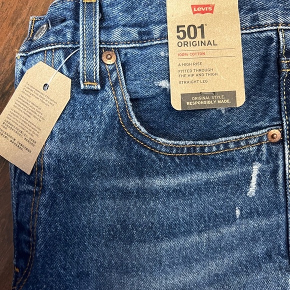 Levi’s High Rise Straight Leg Denim Distressed Jeans - Picture 3 of 6